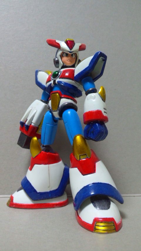 新品 ロックマン 25th アニバーサリー フィギュア　全2種 D-Arts ロックマン」 25周年を祝して2012年12月22日（土）発売
