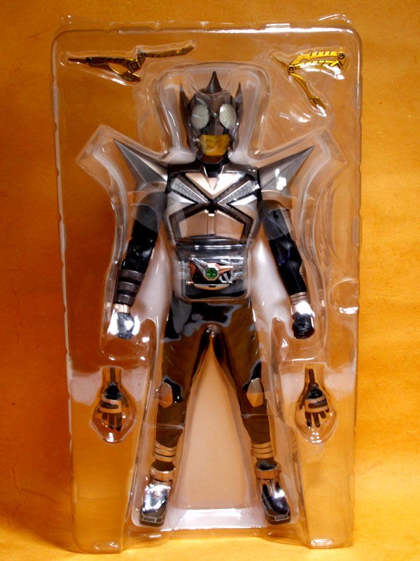 メディコム RAH DX 仮面ライダーパンチホッパー : 茶色のホッパー