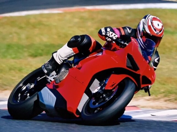 サーキットを夢見て 逆車 Cbr1000rr バイク館 Sox ブログ 珍しい独自輸入バイクが多数あります サーキットを夢見て 逆車 Cbr1000rr バイク館 Sox ブログ 珍しい独自輸入バイクが多数あります