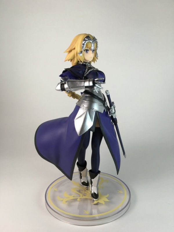 Fate/Apocrypha 紅蓮の少女 ルーラー フィギュア Amazon | Fate