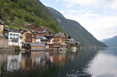 Hallstatt ハルシュタット　引き取りのみ Hallstatt ハルシュタット 引き取りのみ （ウィーン発