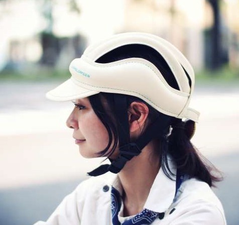 自転車 街乗りにも お洒落な帽子型ヘルメットが欲しいよな チャリ足