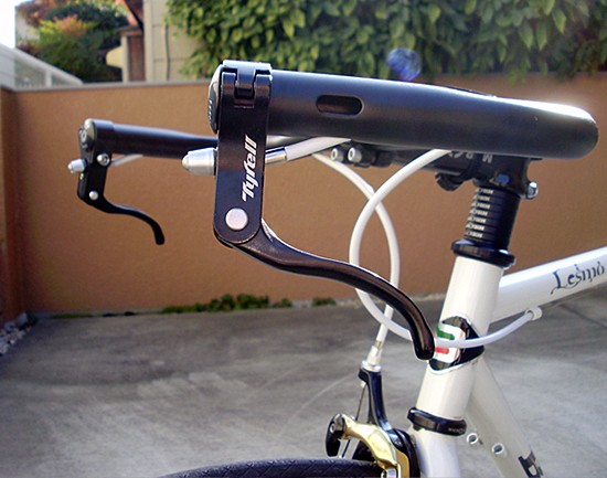 Vブレーキと互換性のある ブルホーン のブレーキレバーの可能性 チャリ足