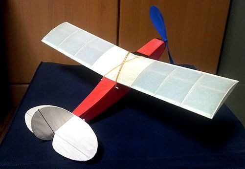 自作ゴム動力角胴機 ｋａｎａｍｅの気ままな部屋