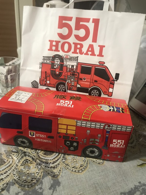 551蓬莱」豚饅の消防車パッケージ（2019年） #551HORAI #551蓬莱