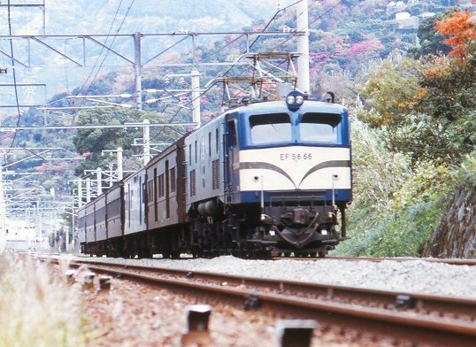 16番(HO) 国鉄 EF58 36号機 電気機関車 組立キット (組み立て