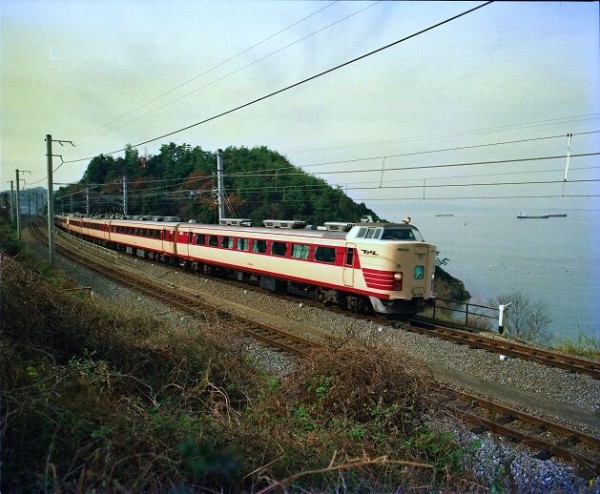 ４８５系くろしお 485系くろしお ③ : 海遊び山遊び