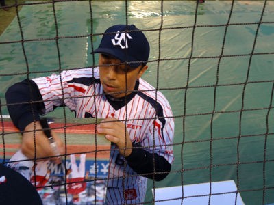 【本人投げ入れ】宮本慎也 引退試合 元ヤクルトスワローズ サインボール ケース付 2025年最新】宮本 ヤクルト サインボールの人気アイテム - メルカリ