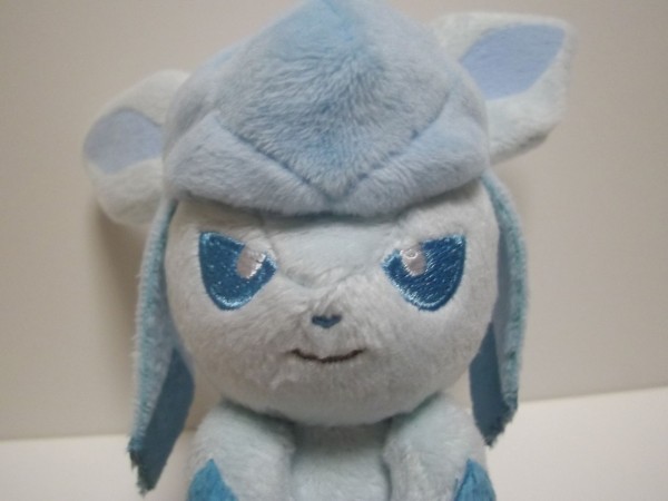 ILOVE EIEVUI カバンに付けられるでっかいぬいぐるみ グレイシア