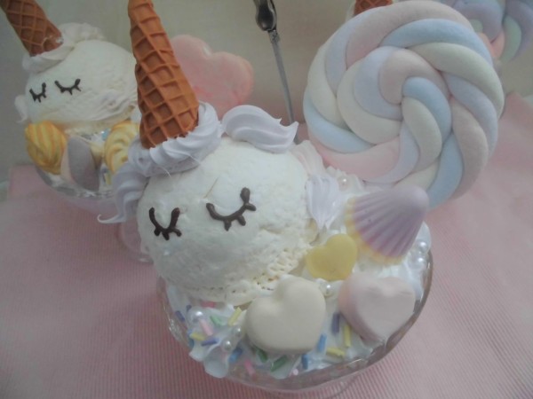 新作 ゆめかわいいパフェのメッセージスタンド カフェ七つの海 北海道網走市のカフェ