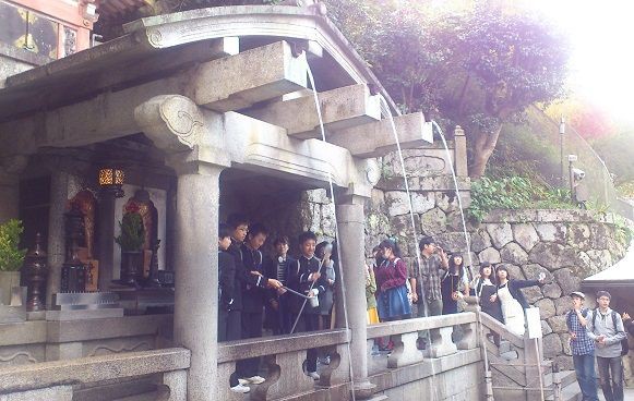 清水寺 音羽の滝の御利益は諸説ありすぎてカオス 魔術師ダッチの人生放浪日記