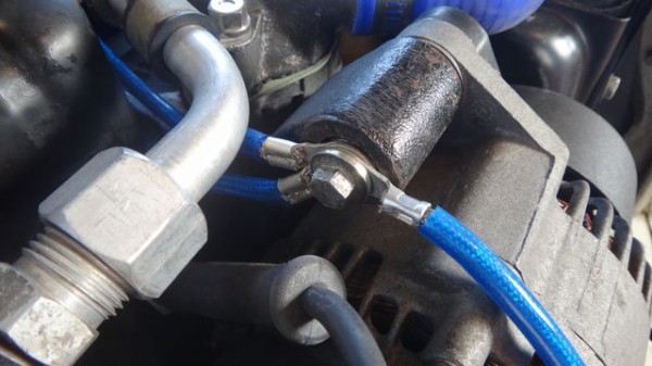 アース不良で充電不足 スタッフブログ ローバーミニ専門店キャメルオート