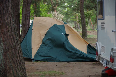 テントの強風対策は テント買い直しの前にペクの補強を 楽しいキャンプに Camp Fun