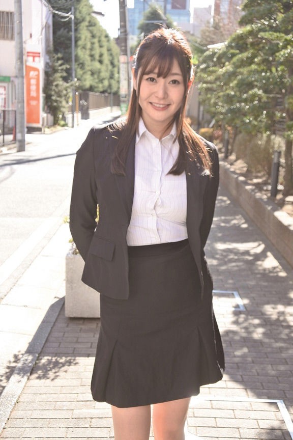 自宅を占拠され生徒達の玩具にされた女教師 世間陰茎気質