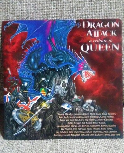 Queenの名曲を世界的ハードロック メタル ミュージシャン達がカバーしたら そんなトリビュート アルバム Dragon Attack 日本全国膣裏々 当世射精気質３