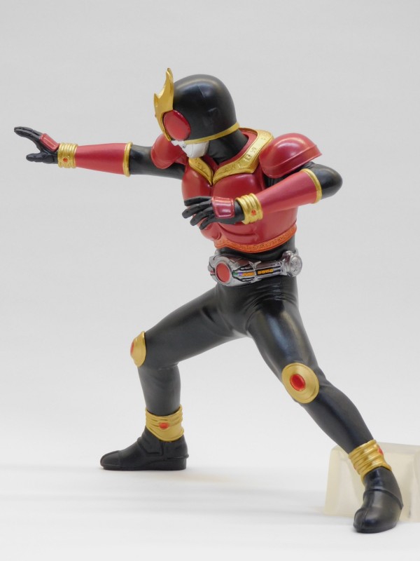 英雄勇像」仮面ライダー新1号､仮面ライダークウガ(マイティフォーム