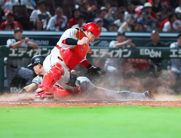 【広島カープ】公式直筆サインボール バリントン 福井優也 堂林翔太 3個セット 広島カープ】公式直筆サインボール バリントン 福井優也 堂林