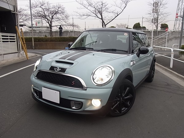 R56・24年式・アイスブルー】 BMW MINI クーパーS 特注限定色 ワン 