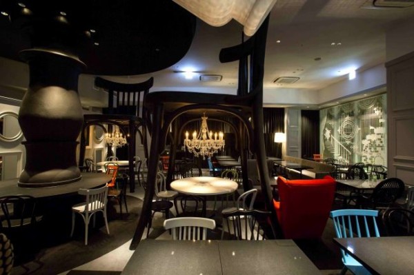 銀幕の国のアリス 名古屋のダイニングバー