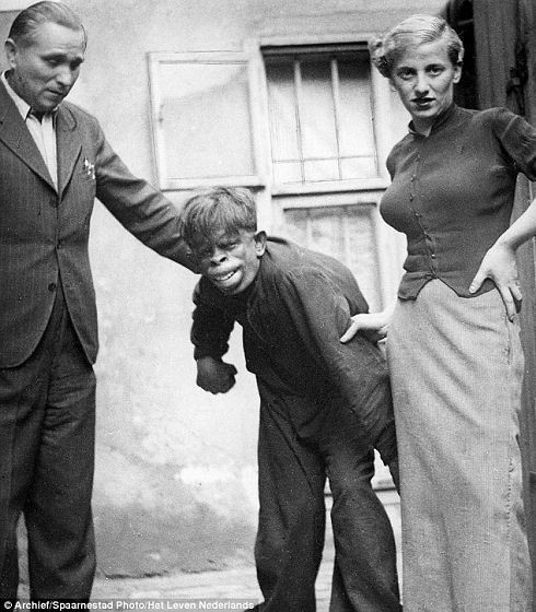 画像 新たなuma写真を発掘 75年前に撮影された アマゾンの猿人 写真が話題 付録部 blog bu