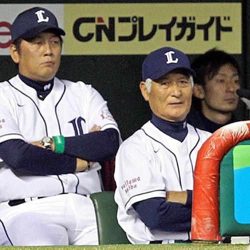 西武 土井ヘッドコーチ退団 キャッチャーライナー