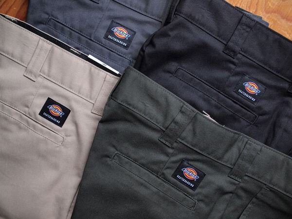 Dickies Skateboarding】WRSK94 Slim Skate Short. 抜群のシルエットが