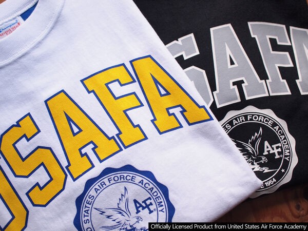 Champion - Reverse WeaveⓇ】College Style Graphic T-Shirt