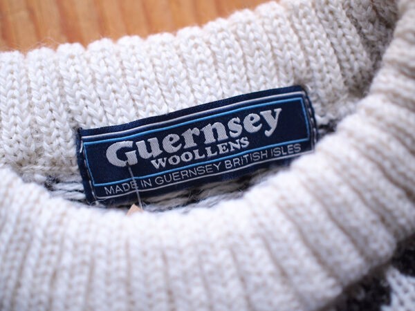 Guernsey Woollens / ガンジーウーレンズ】Nordic Crewneck Sweater