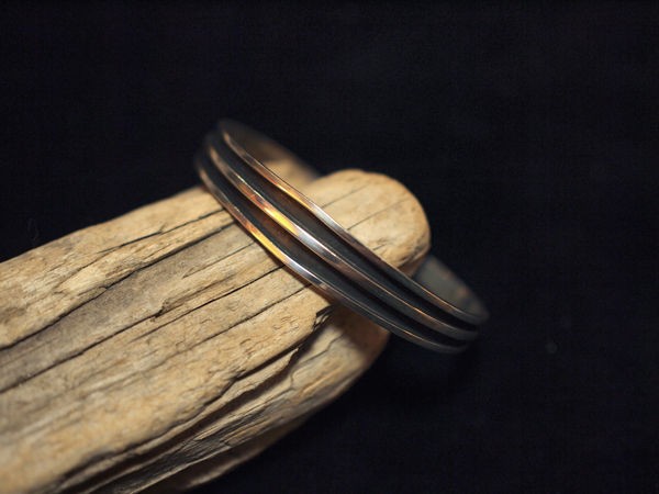 TOM HAWK? ストライプシルバーバングル Indian Jewelry】夏に解放され