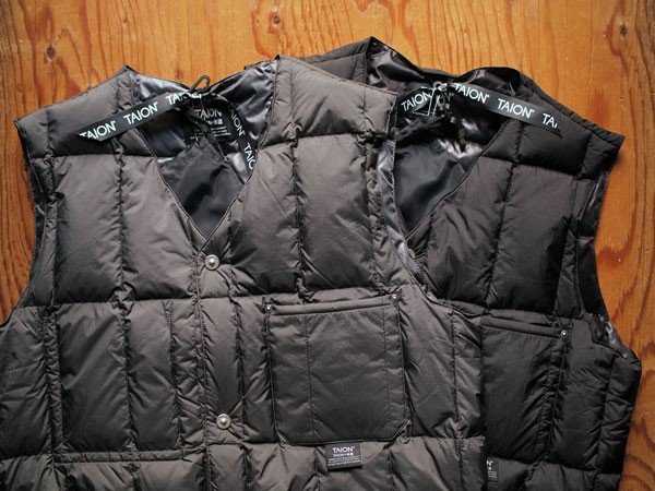 TAION / タイオン】001BWK Work V-Neck Button Down Vest. 新