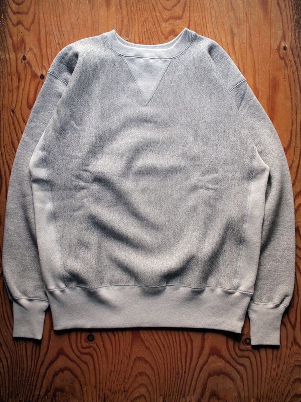 Champion-TRUE TO ARCHIVES】Reverse WeaveⓇ Sweatshirt Champion-TRUE TO ARCHIVES】Reverse WeaveⓇ Sweatshirt