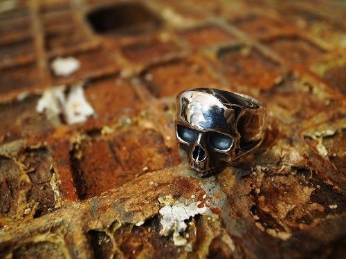 mollive HeavyOZ / SKULL RING : CHARCOAL*GREEN Furniture BLOG NEWS