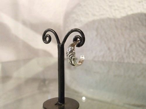 LONE ONES / CARVED SILK HOOP EARRING S : CHARCOAL*GREEN BLOG LONE ONES / CARVED SILK HOOP EARRING S : CHARCOAL*GREEN BLOG