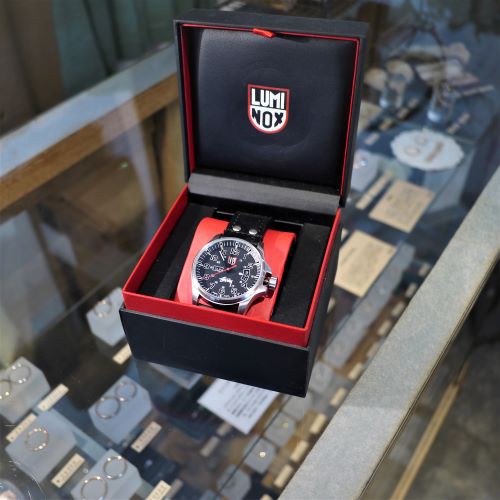 STUSSY× Vintage watch : CHARCOAL*GREEN BLOG NEWS