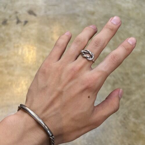 Rusty Thought Permanent Amulet Ring Small : CHARCOAL*GREEN