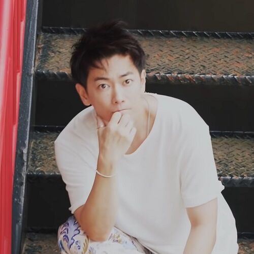 佐藤健さん着用 /「TAKERU SATOH RADIO DIARY 2022」 : CHARCOAL*GREEN