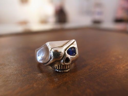 JIM SKULL RING EYEPATCH with SAPPHIRE : CHARCOAL*GREEN BLOG NEWS