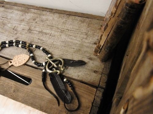 Rooster King & Co.～ Naja Black Feather&Beads Necklace 