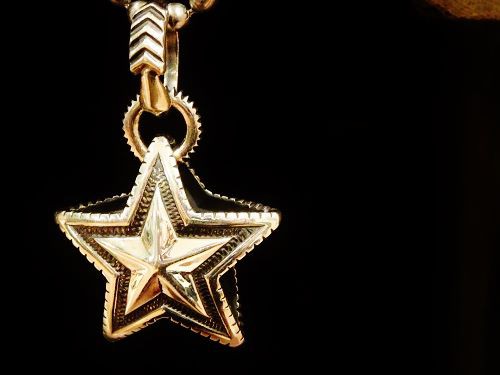 Cody Sanderson~REVERSIBLE STAR ARROW VAIL PENDANT~ : CHARCOAL