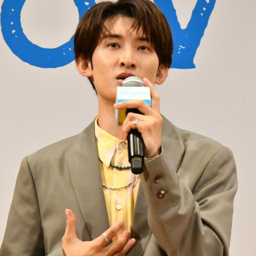 PRESS情報 『（LOVE SONG）』ジャパンプレミア/向井康二さん着用モデル