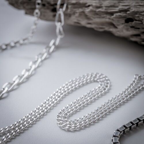 佐藤健さん着用 / GATSBY : CHARCOAL*GREEN BLOG NEWS