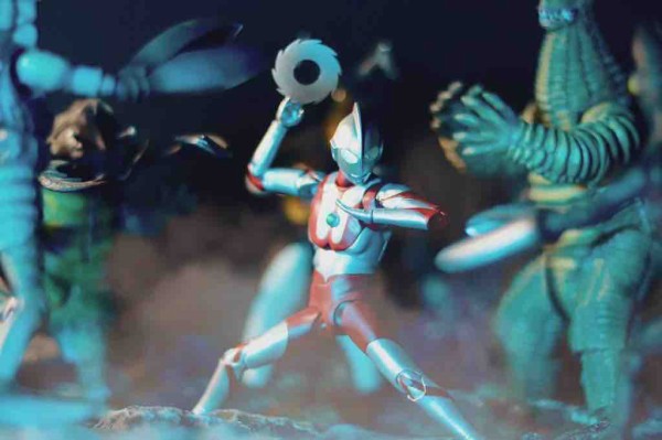 ジ*チ様 真骨彫 ウルトラマン 発光ヘッドパーツ＆発光胸部パーツ S.H.Figuarts（真骨彫製法） ウルトラマン – TSUBURAYA STORE ONLINE