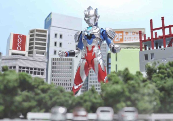 フィギュア用巨大特撮セットで遊ぼう(市街地編) : ROAD OF HOBBY