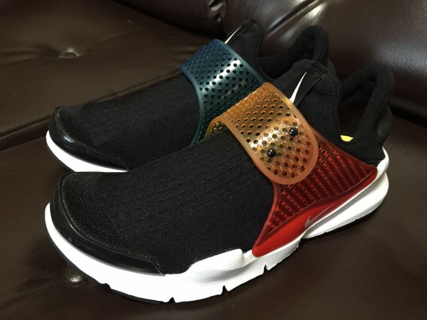 Nike #BeTrue Sock Dart SP : poseurs