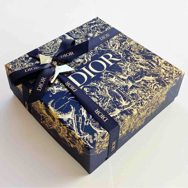 Diorホリデー2022有料BOXラッピングはどんな感じ？【写真20枚以上