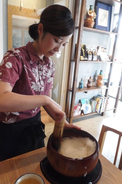 沖縄で ぶくぶく茶 を飲む 茶苗話