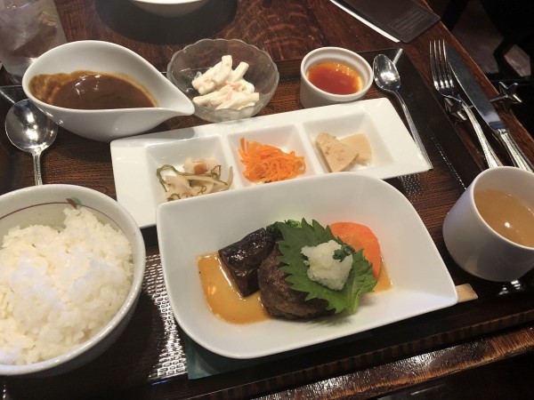 丸の内女子vs道産子女子 てぃあらいふ 徒然なるままに