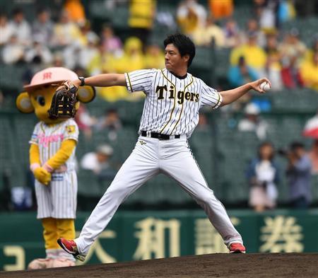 ちな虎の小ネタ 元阪神 林威助氏が甲子園で始球式 他 ちな虎やが 阪神タイガースまとめ