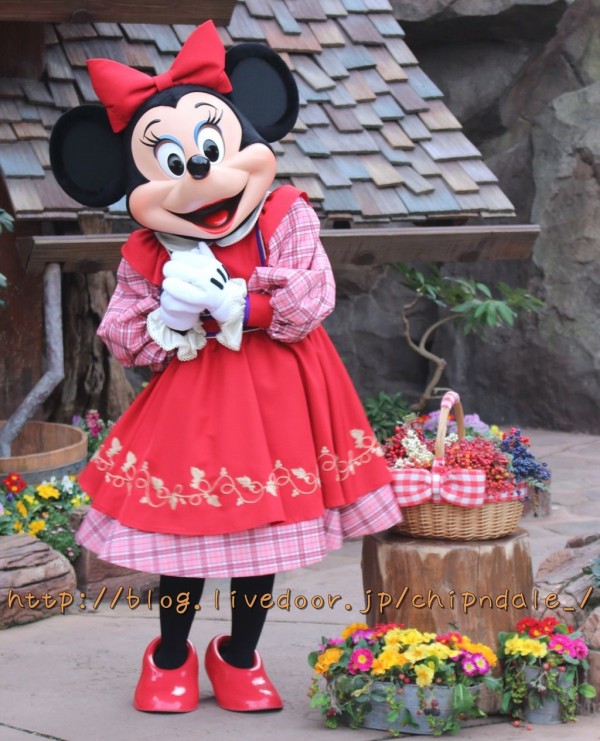 寒くても元気に登場 天使のような ベリーちゃん に会ってきたよー ディズニービボウロク