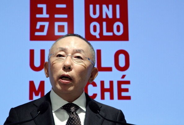 漆黒 ユニクロ柳生 給料を半額にするのはコスパが良い 7割程度でどうにか働いてくれるし 従業員の年収なんて100万あったら十分www チョコの株式投資diary